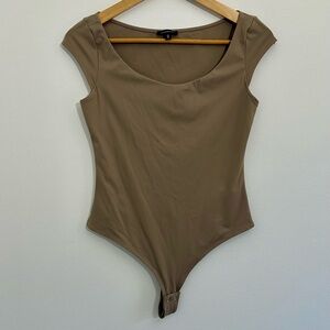 Dynamite Taupe Cap Sleeve Bodysuit (like new)